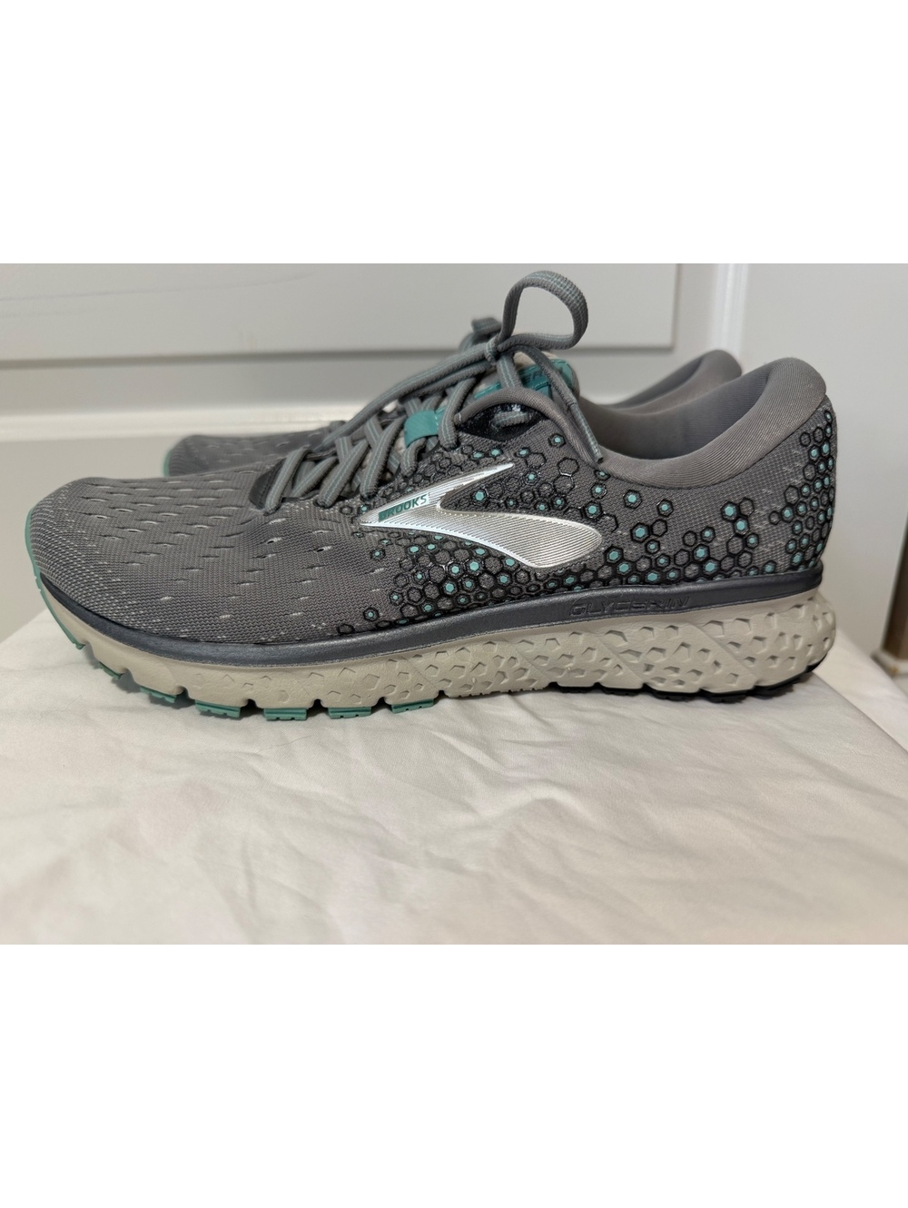 Brooks Glycerin 17 Running Shoes - Gray and Mint Woman’s Size 9.5
